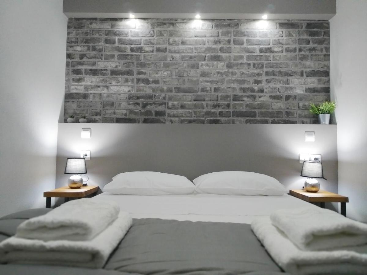 Virgin Rocks Apartments 1 カランバカ エクステリア 写真